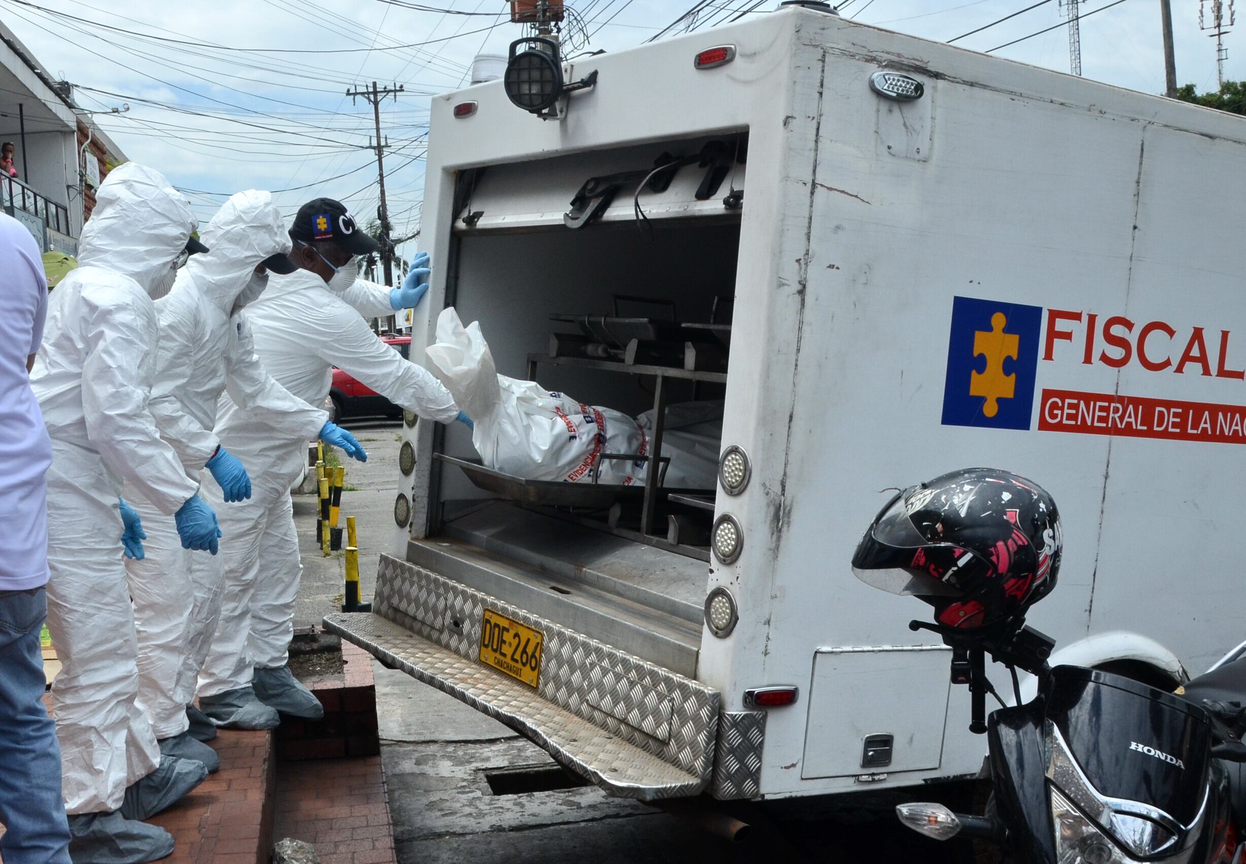 Unidades del CTI hicieron el levantamiento del cuerpo. Imagen de referencia.