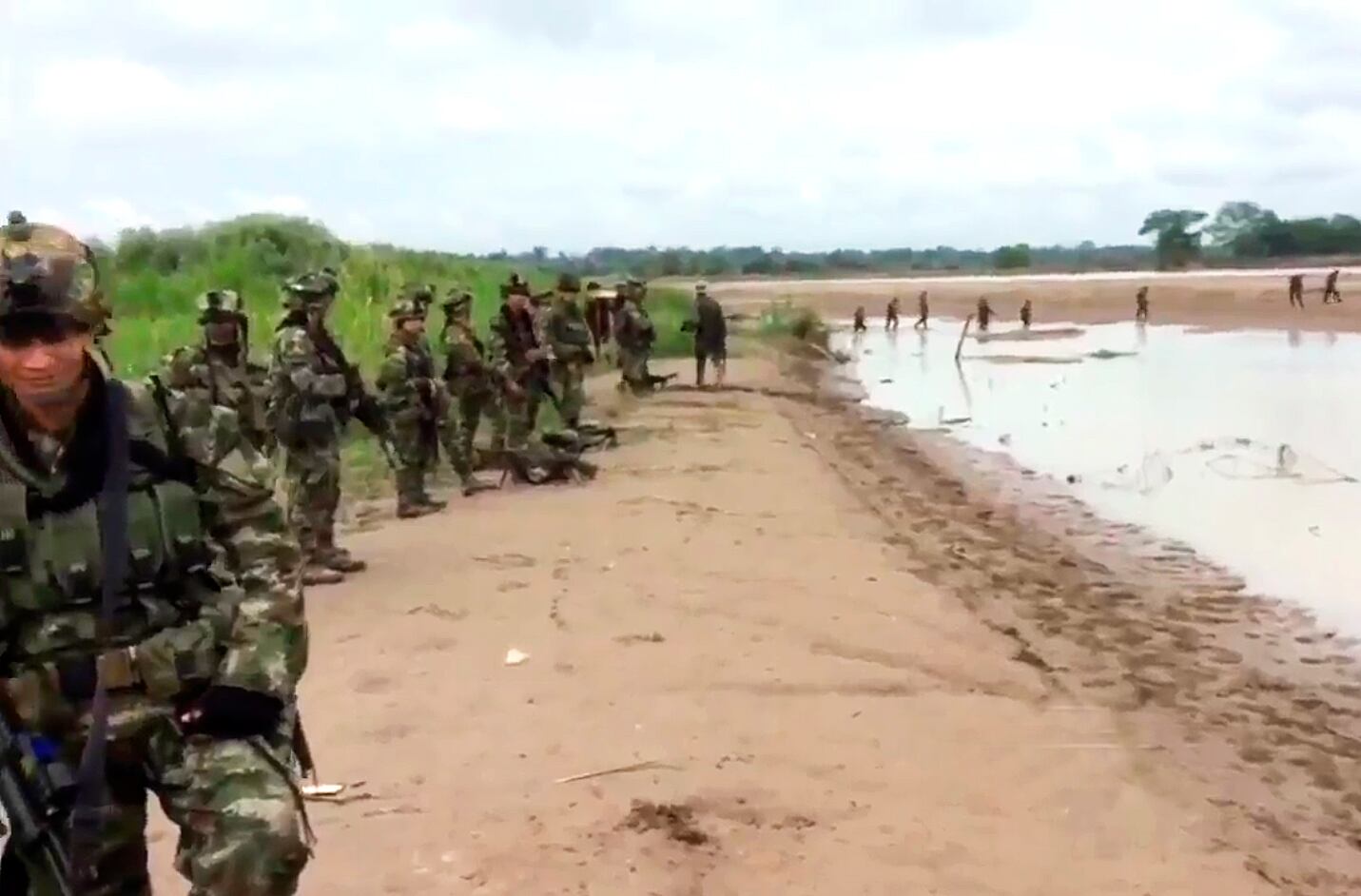 Loa soldados aseguraron que durante años arriesgaron sus vidas por el país para que les hagan el descuento de la prima de orden público.