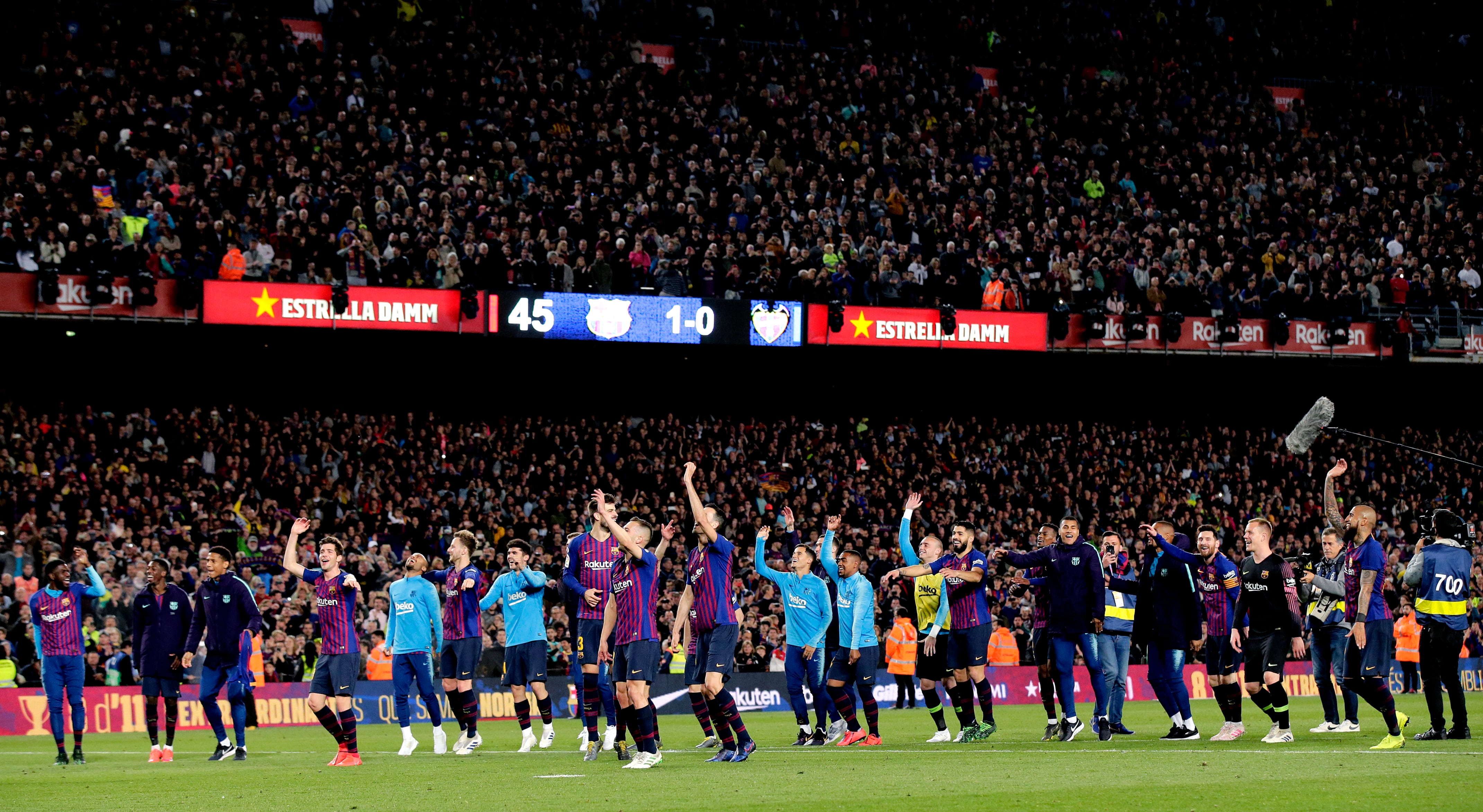 Samuel Umtiti siendo parte de una de las nóminas del Barcelona junto a Jeison Murillo