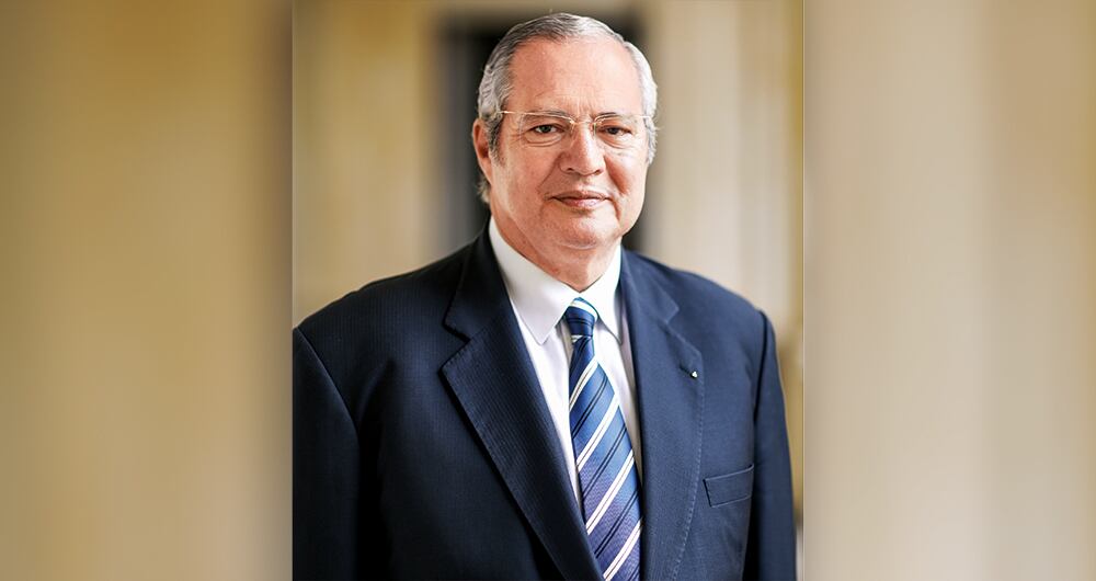 IVÁN NAME Presidente del Senado