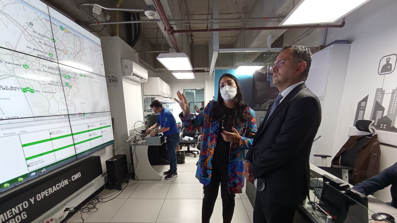 El contralor de Bogotá, Julián Ruiz, realizó una ‘visita administrativa’ al Centro de Comando, Control, Comunicaciones y Cómputo - C4