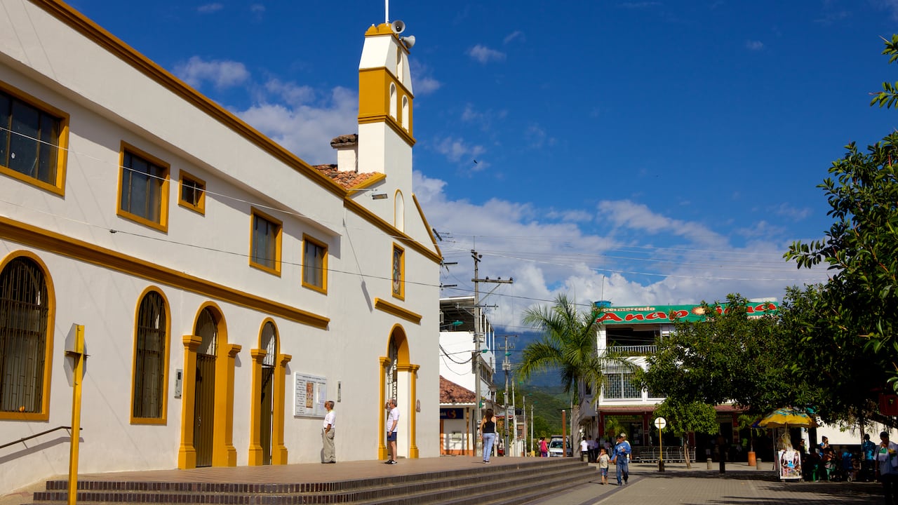 Anapoima es uno de los municipios de clima cálido imperdibles cerca de Bogotá.