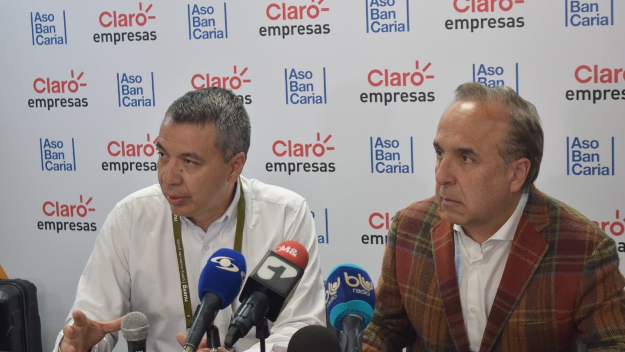 Guillermo Reyes, ministro de Transporte.