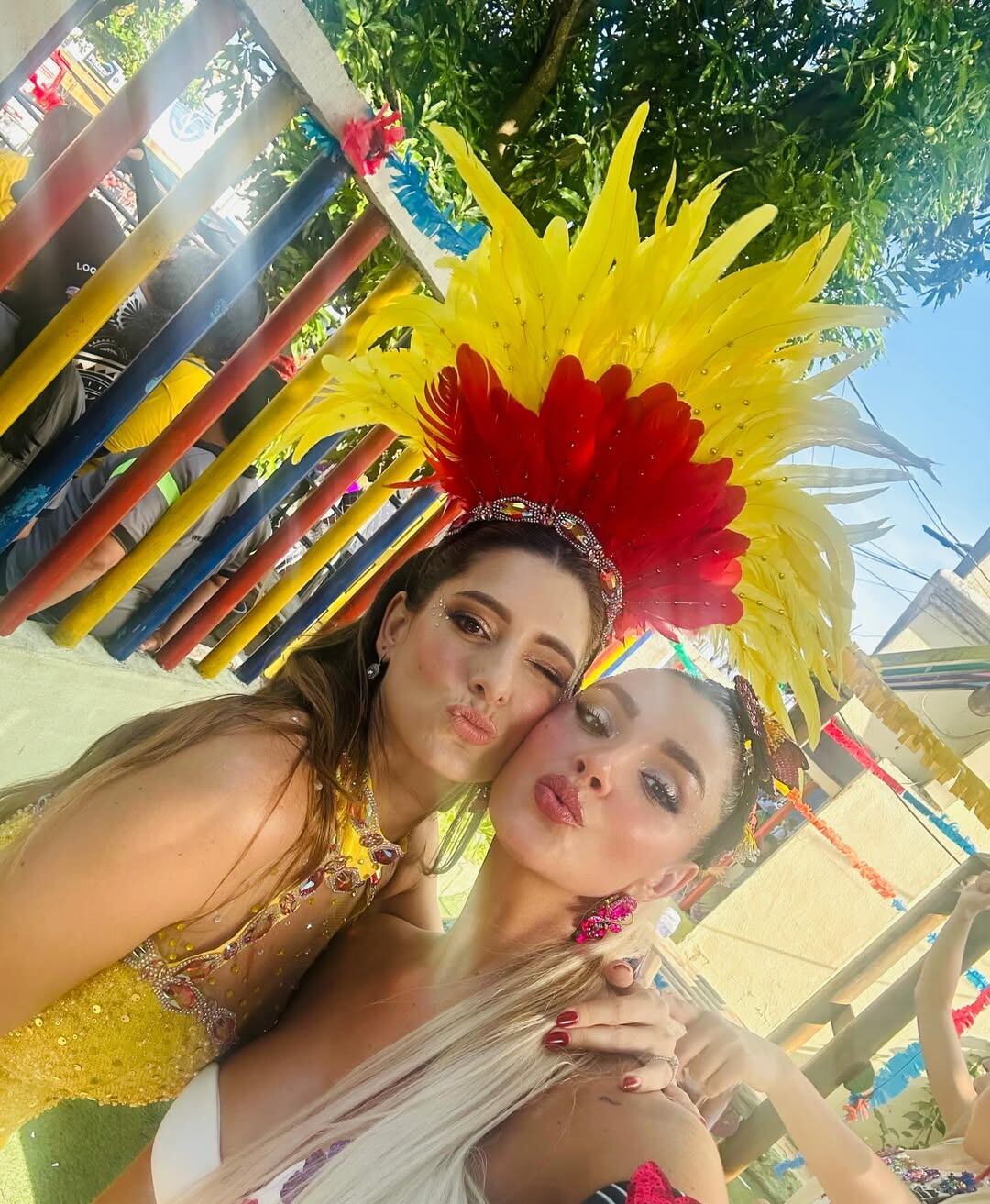 el encuentro de Melina Ramírez y Daniella Donado en el Carnaval de Barranquilla