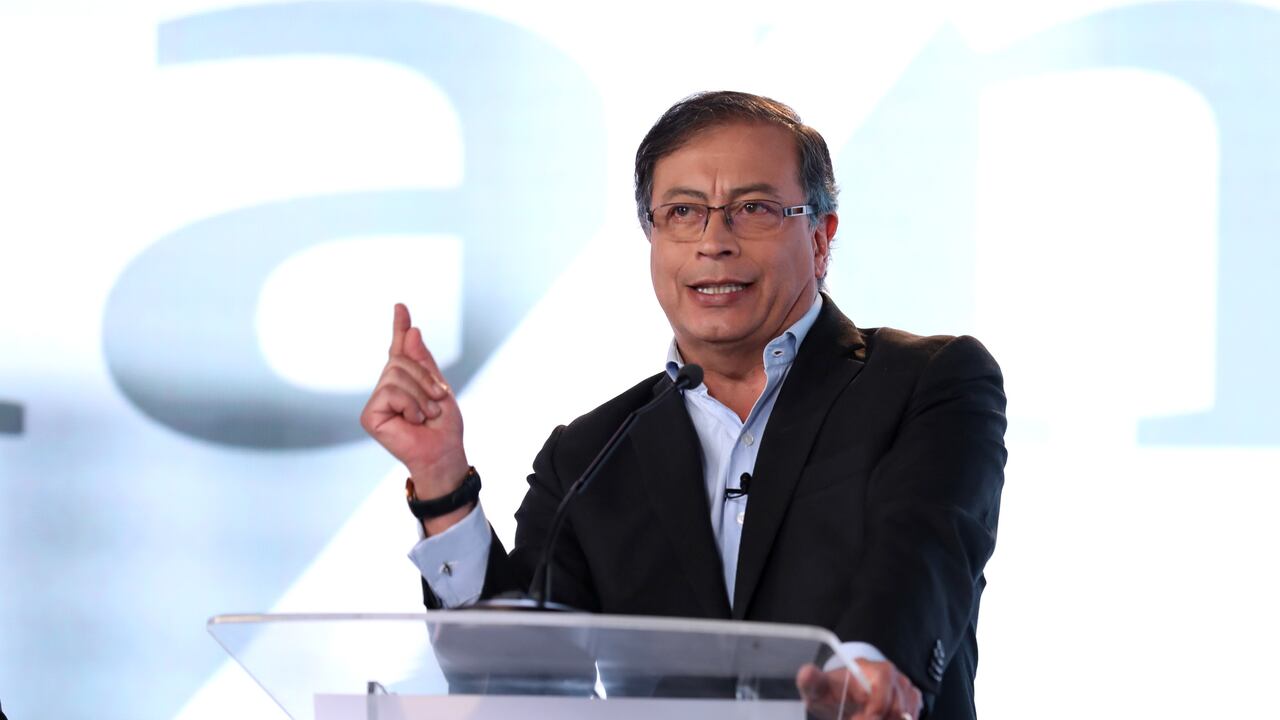 GUSTAVO PETRO
Precandidato Pacto Histórico
Debate en Semana
Diciembre 15 de 2021