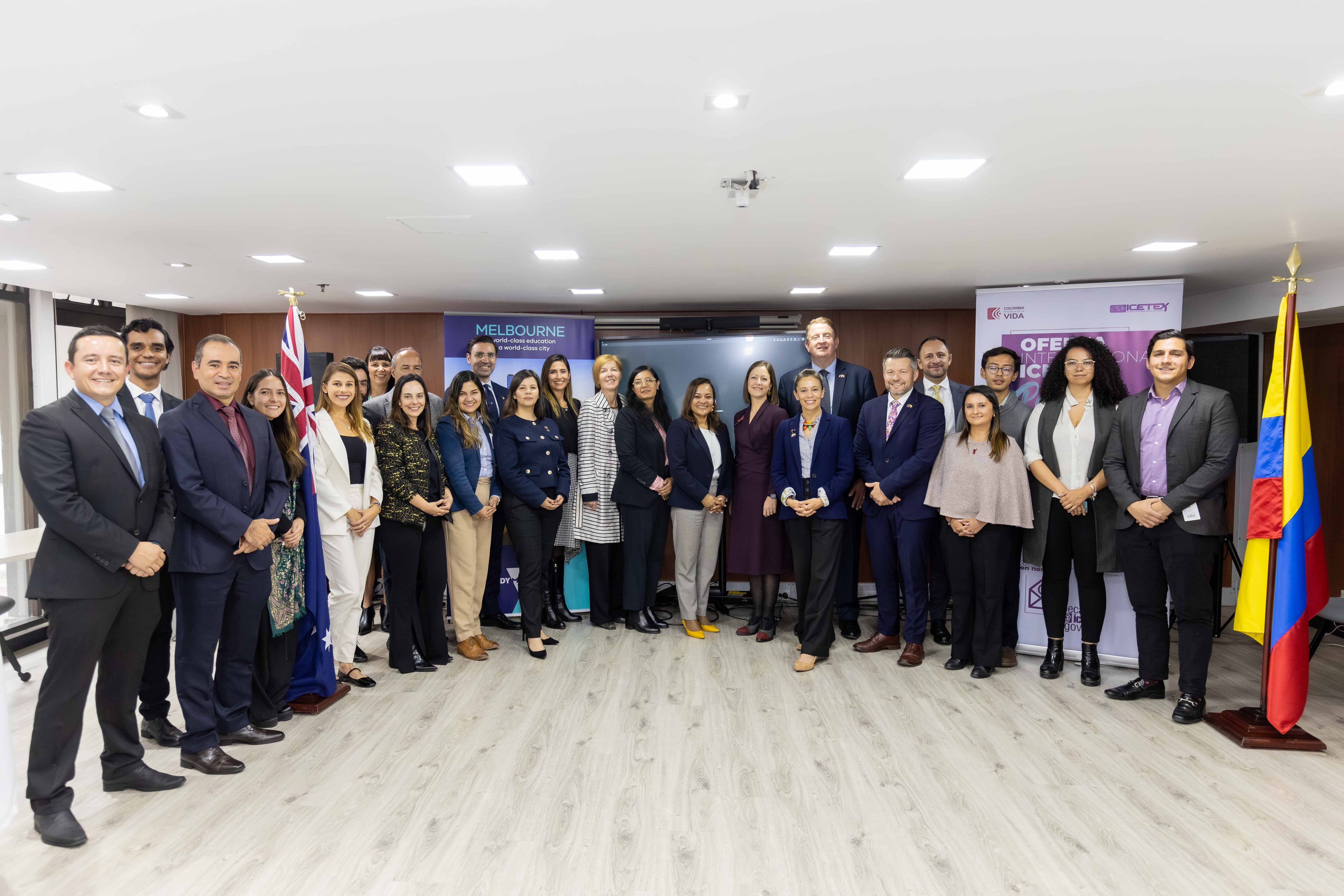 La delegación educativa del Gobierno Australiano de Victoria, compuesta por 25 representantes de las principales universidades dela región y funcionarios gubernamentales