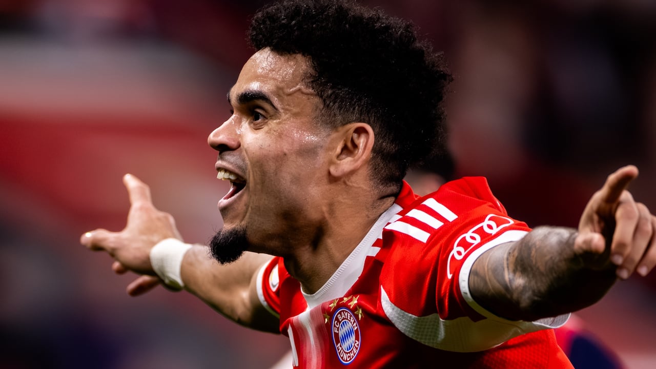 Luis Díaz contra el Bayer Leverkusen.