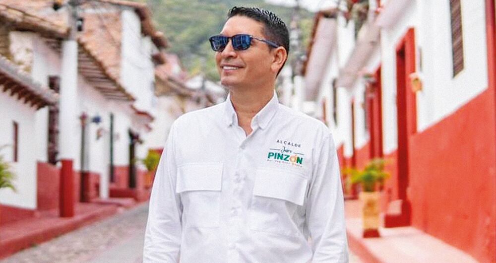  Jairo Pinzón fue gerente del hospital de Ocaña y su gestión fue duramente cuestionada por el veedor Jorge Luis Solano. 