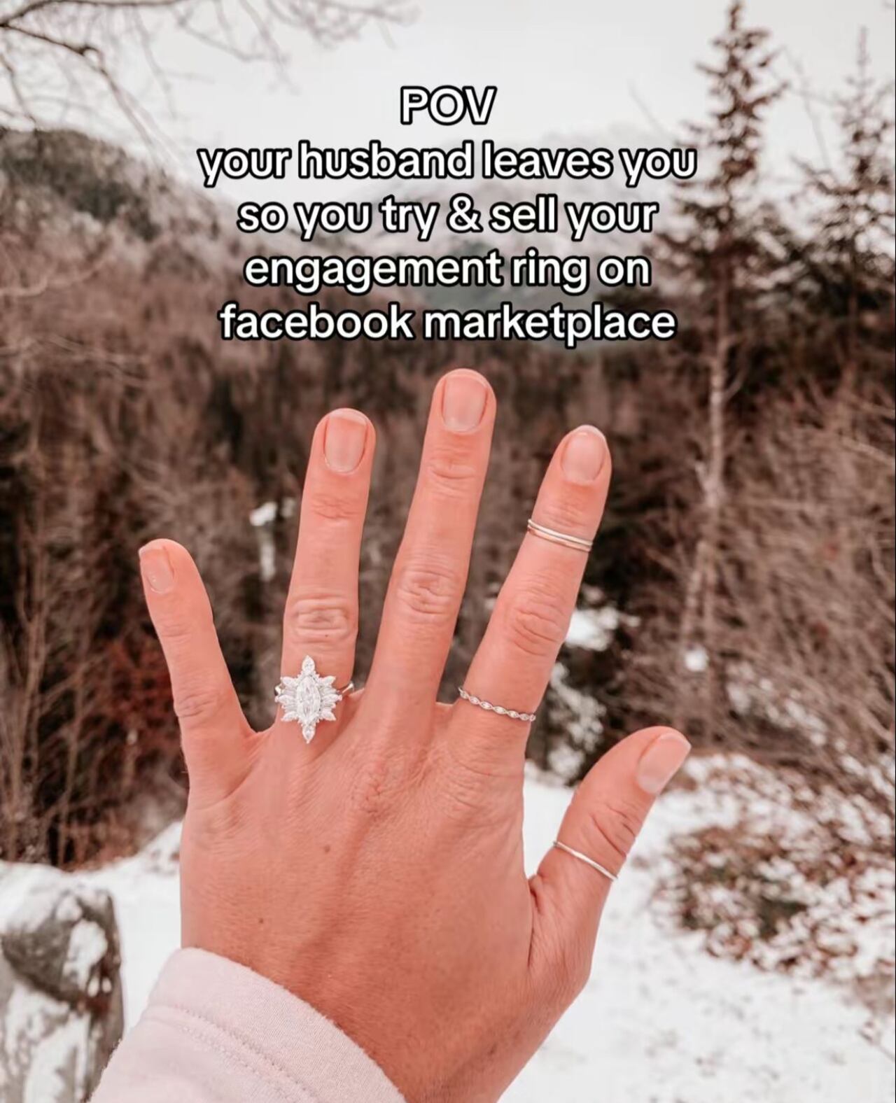 El anillo es de 1.6 quilates.