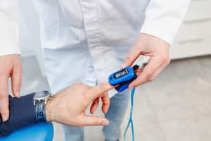 La oxigenación de la sangre es esencial para el funcionamiento del organismo.