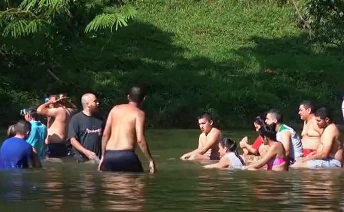 A casi 3 horas de Medellín; así es el pueblo antioqueño conocido como “embrujo de aguas cristalinas”, un paraíso imperdible