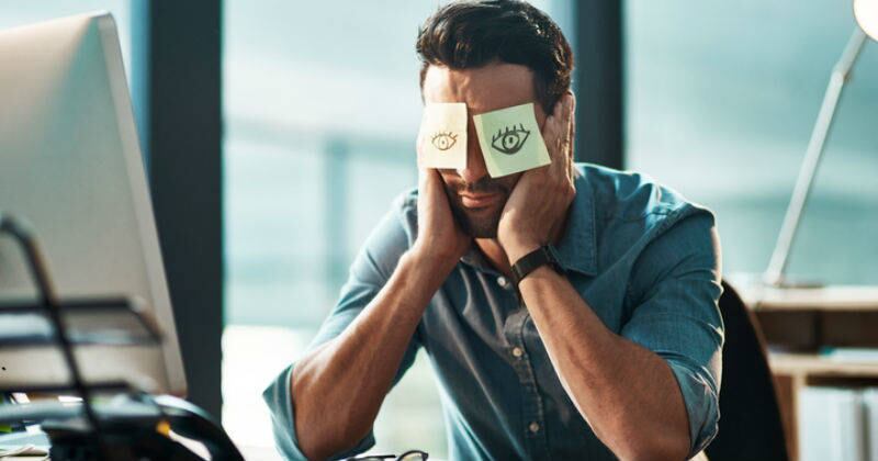 Para empezar a recuperarse y recargarse para poder rendir en el trabajo, las relaciones interpersonales y los hobbies, es vital dormir al menos siete horas.