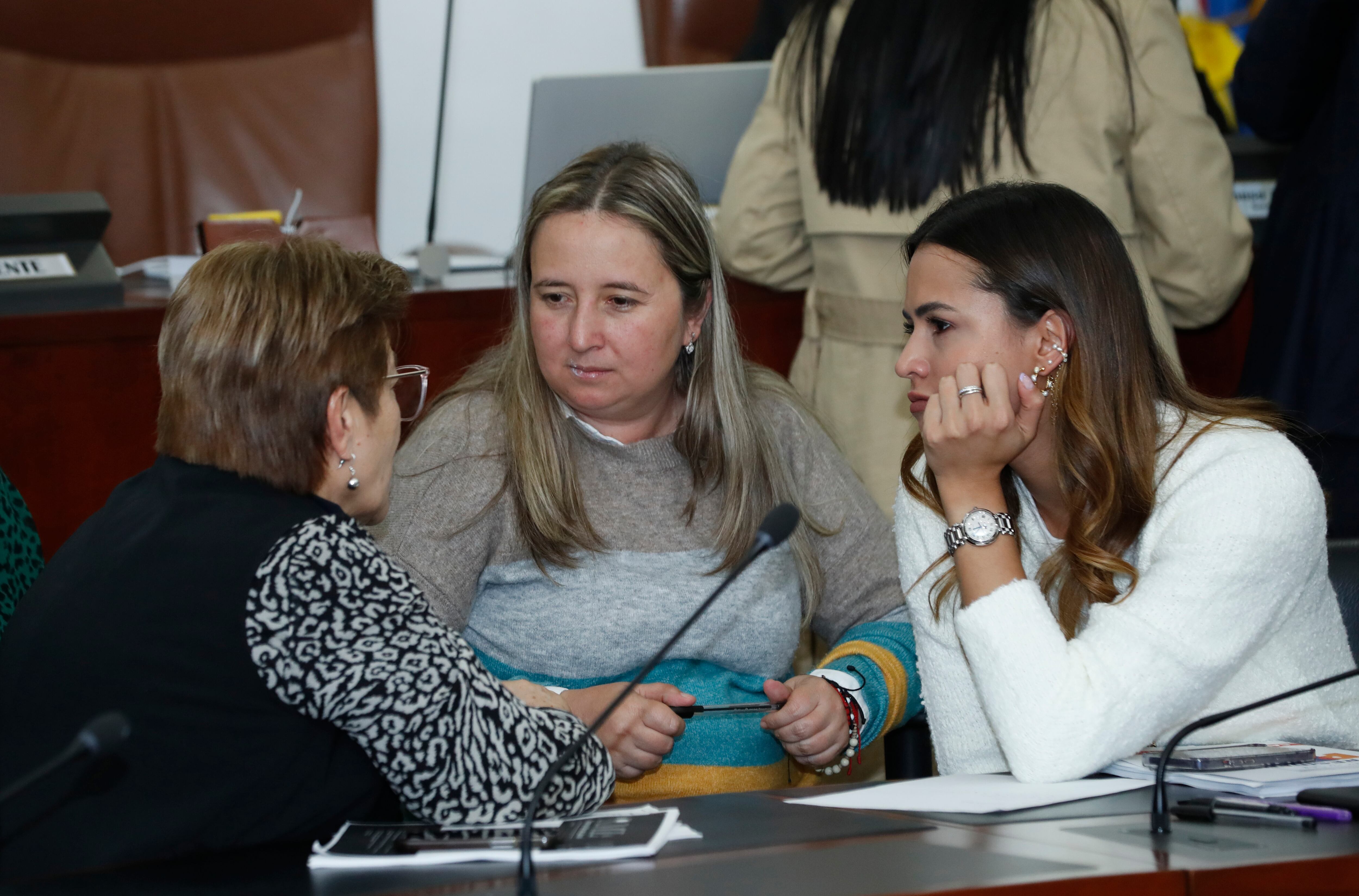 Representantes  debate de la reforma a la salud