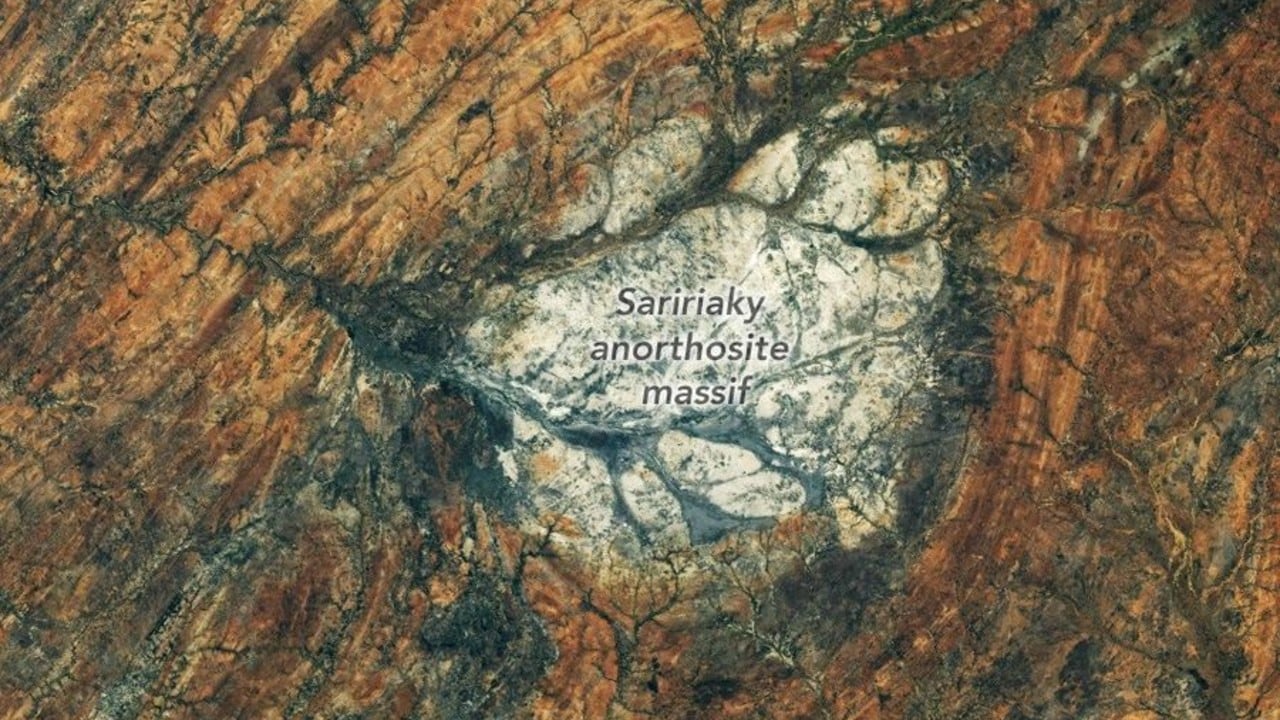 Formación geológica de aproximadamente 100 kilómetros cuadrados, ubicada en el sur de Madagascar.