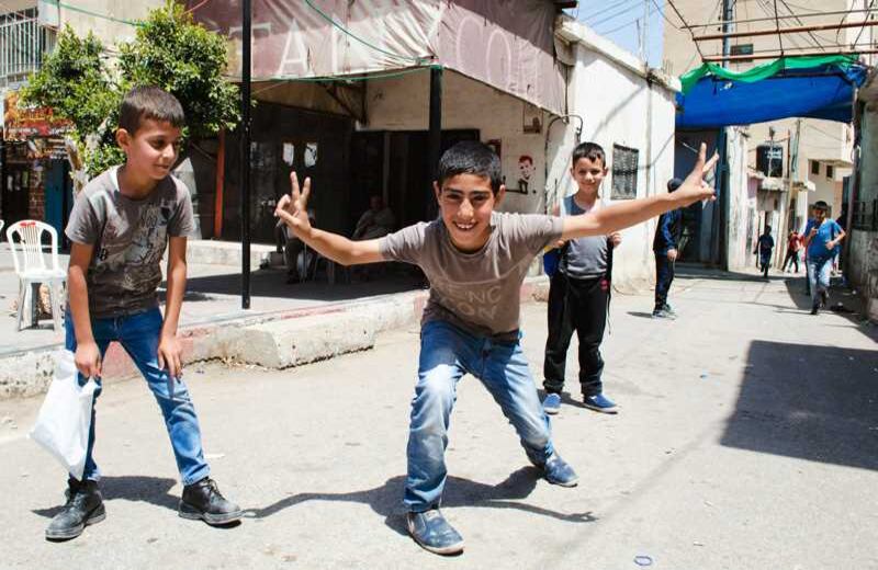 Anualmente se arrestan alrededor de 700 menores, hoy hay 450. 