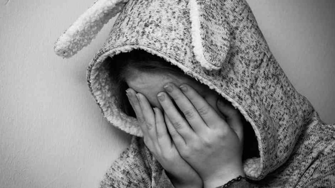 El duelo es también medicina para el alma, pues sin darse cuenta le ayuda a reconocer su ego oculto, cuando se pregunta ¿por qué a mí?