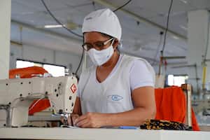 Baranoa Atlantico Empresa de confección Gente Diseño y Moda
trabajadores
trabajo
Enero 9 del 2021
Foto Guillermo Torres Reina / Semana