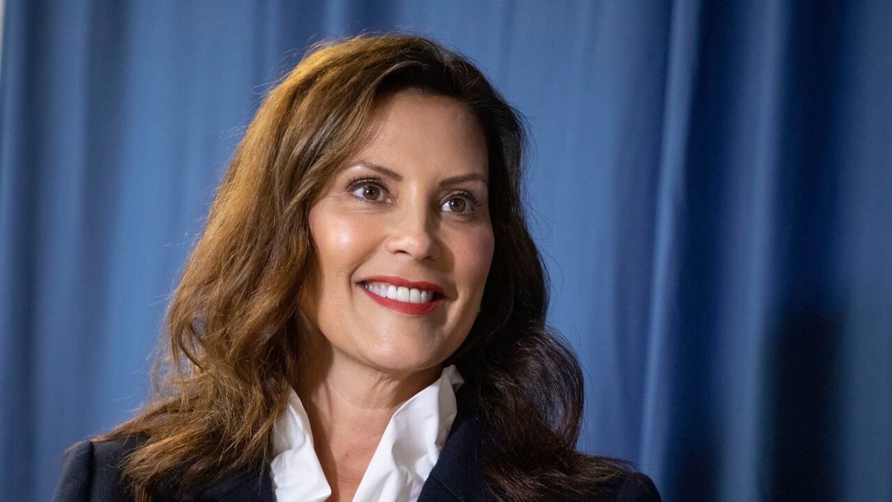 Los acusados estuvieron en inmediaciones a la casa vacacional de la gobernadora Gretchen Whitmer y habrían planeado volar un puente. (Photo by Bill Pugliano/Getty Images).