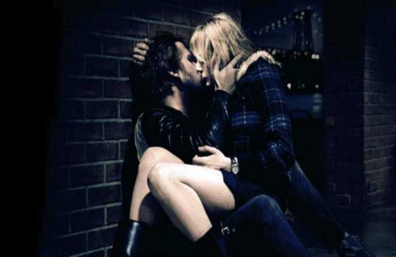 ‘Blue Valentine’ (2010) Ryan Gosling y Michelle Williams protagonizan un largometraje realista que captura la historia completa, de principio a fin, de una relación de pareja. Contada en orden no lineal, la evolución de su amor se va revelando. 