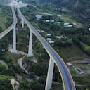 El viaducto Álvaro Mutis Jaramillo, tiene una longitud de 856 metros y es uno de los más modernos del país.