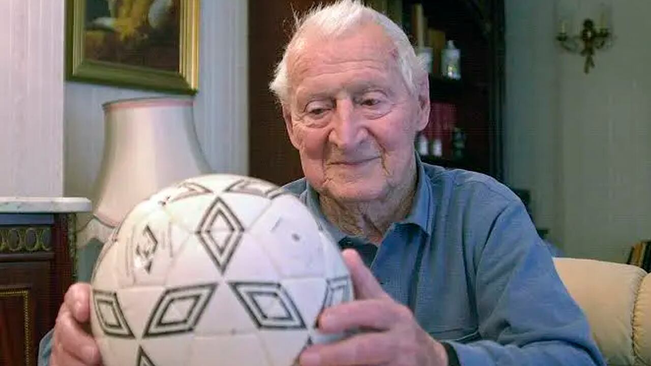 El jugador falleció a los 97 años en Besanzón, Francia.