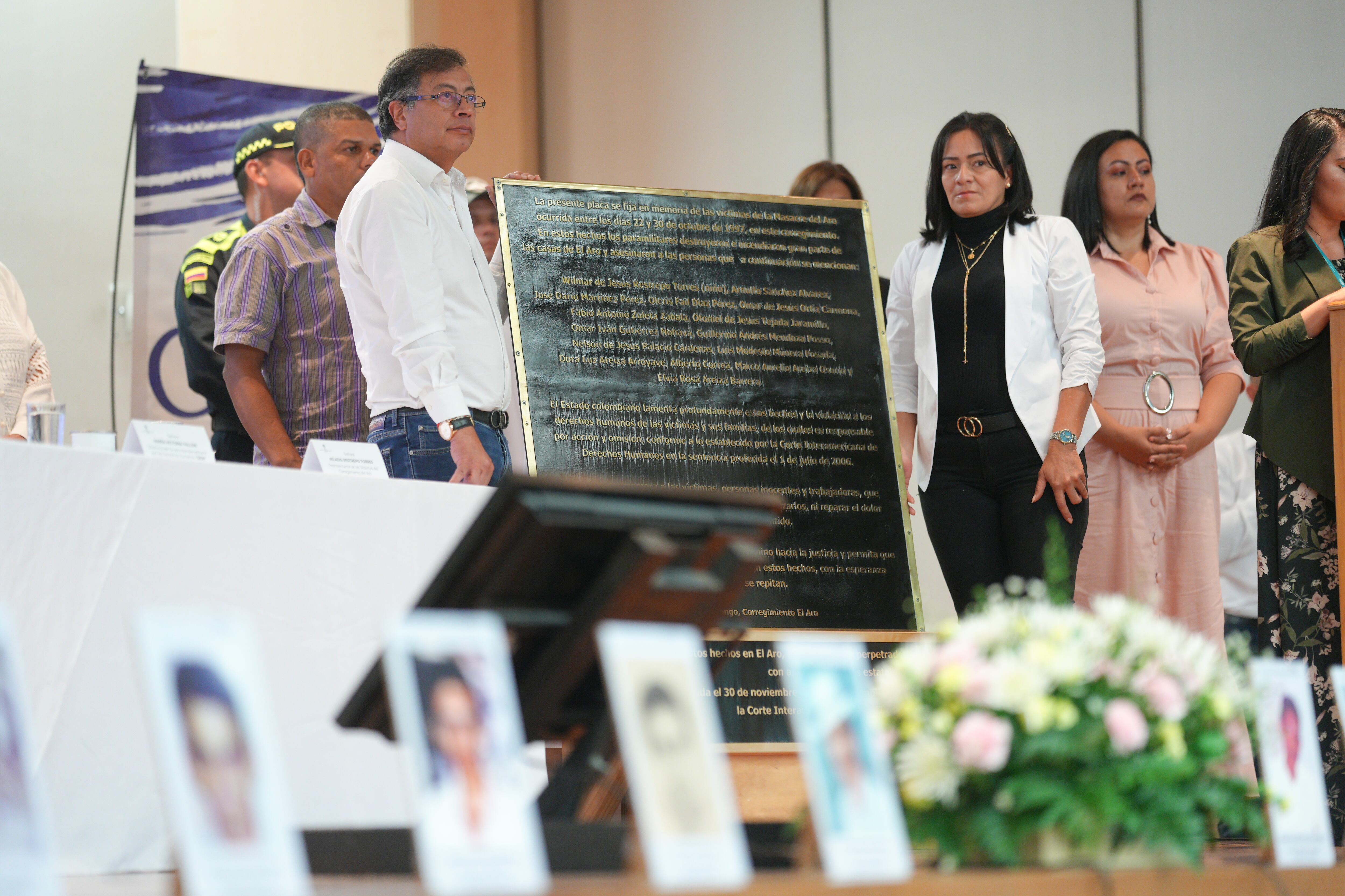 Presidente Gustavo Petro en el acto de perdón por las masacre de El Aro y La Granja