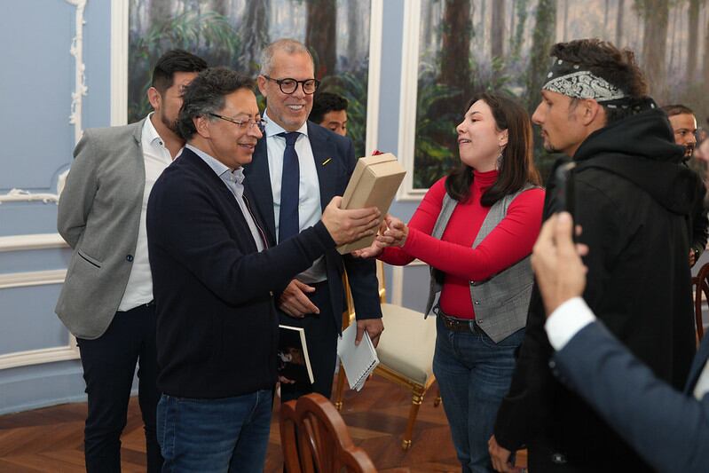 Presidente Gustavo Petro en reunión con influencers en la Casa de Nariño