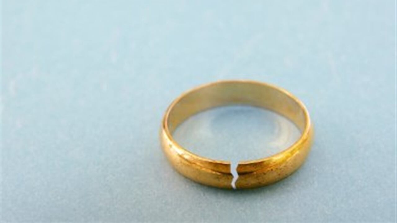 El divorcio puede superarse, ir a terapia se recomienda - Foto: Pantherstock