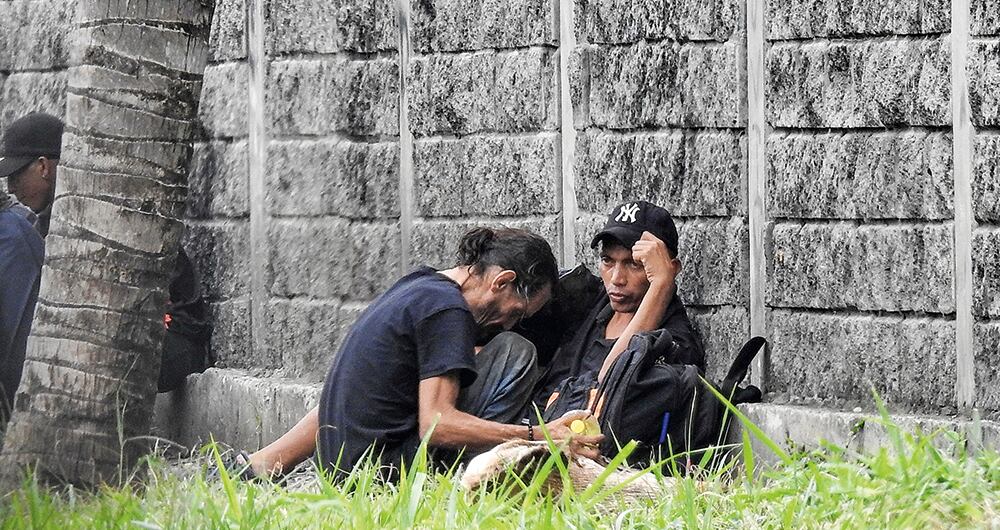 Gustavo Petro llegó a la presidencia con anuncios de diálogos en busca de la paz total como política para erradicar el cultivo, tráfico y consumo de drogas, pero hasta ahora los resultados oficiales le resultan contrarios. 