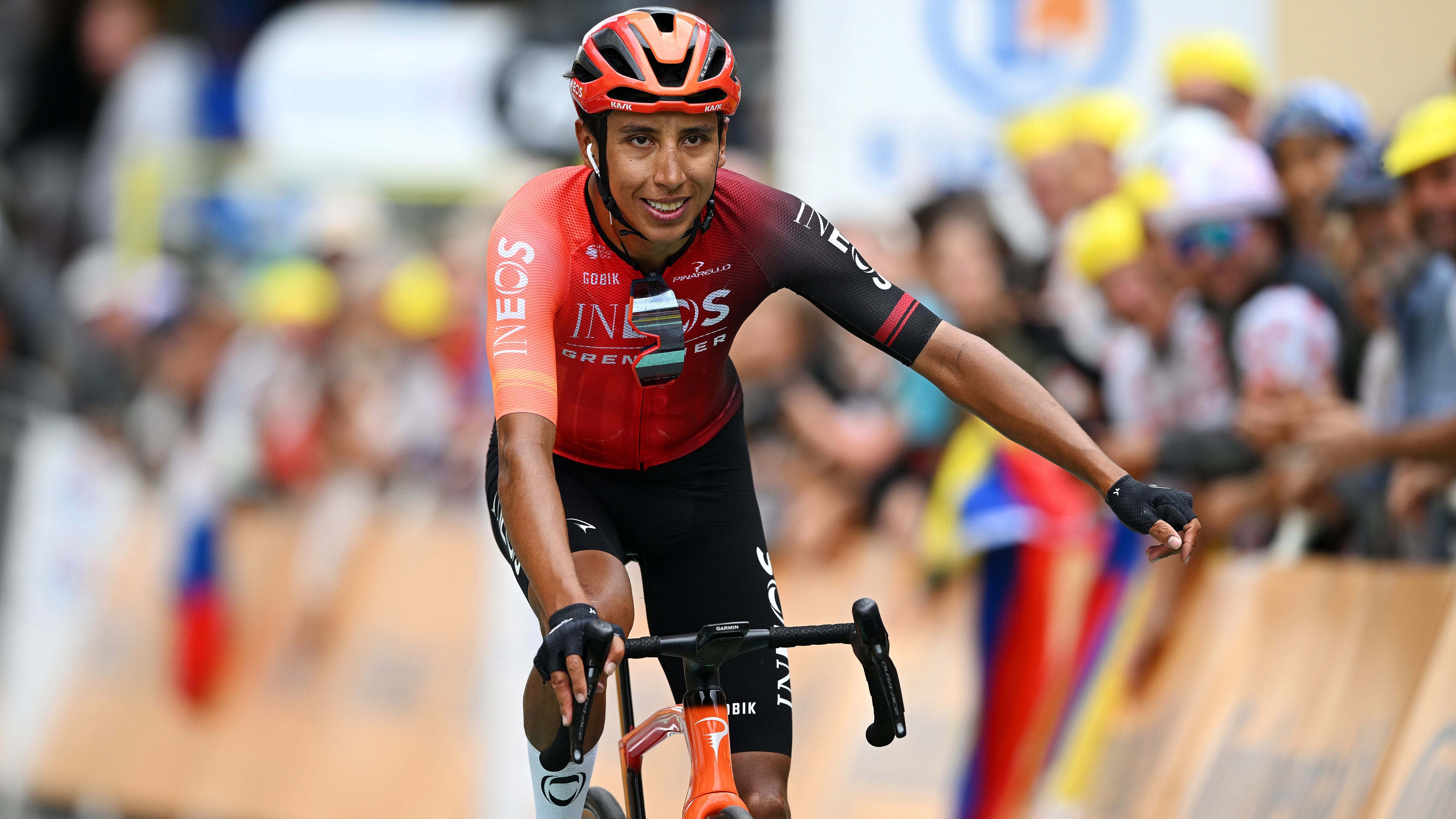 Egan Bernal, corredor colombiano al servicio del Ineos.