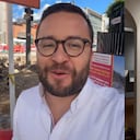 Al costado izquierdo de la imagen, el concejal Andrés Barrios Bernal.