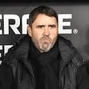 Eduardo Coudet, head coach of River Plate, enters the pitch before the match between River Plate and Independiente Santa Fe at Estadio Mas Monumental on August 26. (Photo by Federico Peretti/NurPhoto) (Photo by Federico Peretti / NurPhoto via AFP)