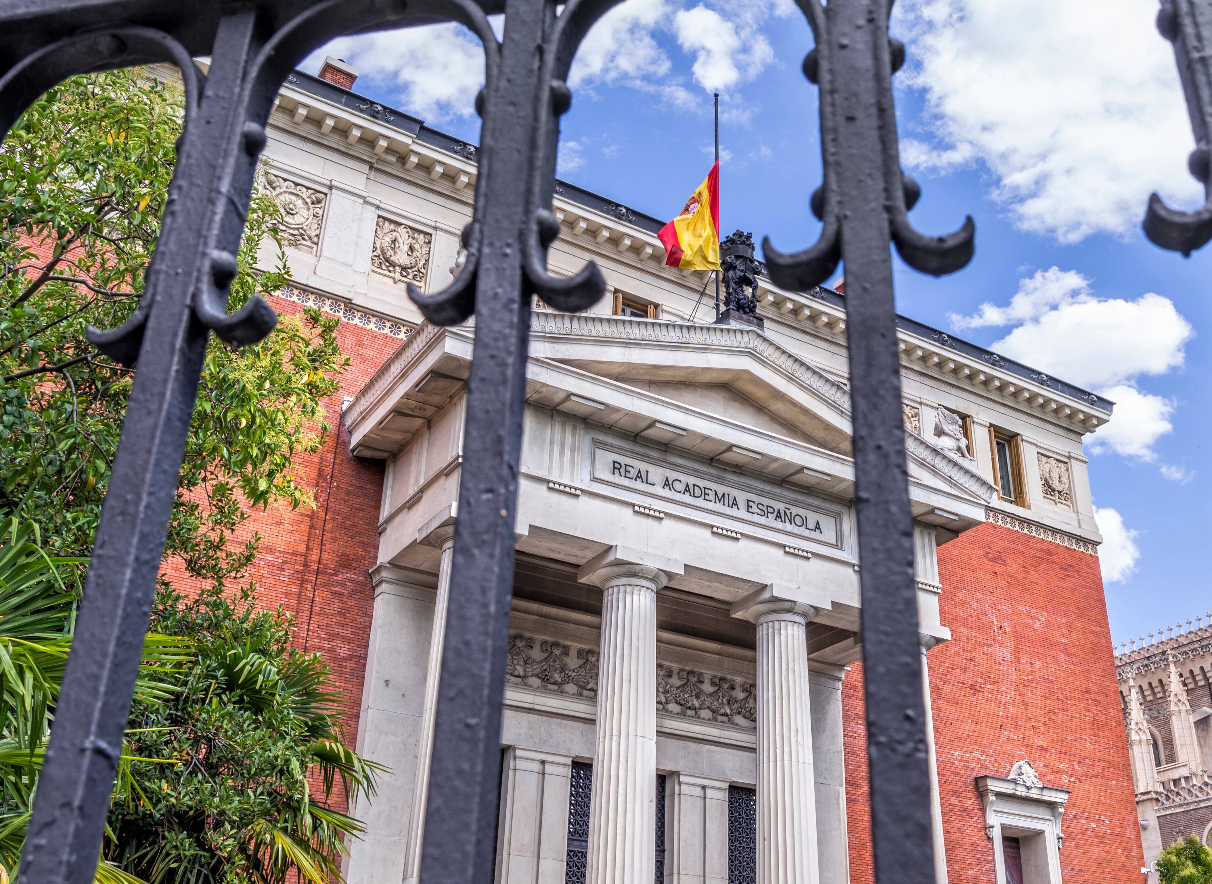 Real Academia de la Lengua Española (RAE)