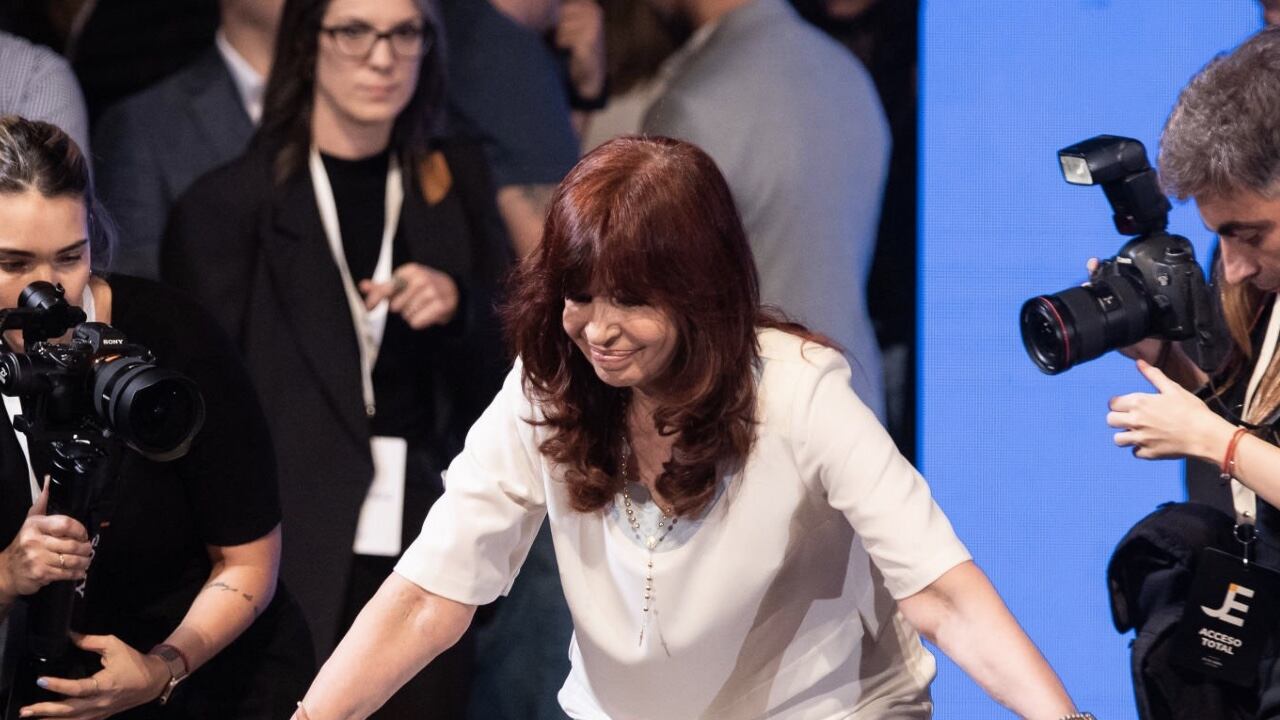 La vicepresidente de Argentina, Cristina Kirchner, hizo el anuncio de manera pública en un evento y ante varios seguidores.