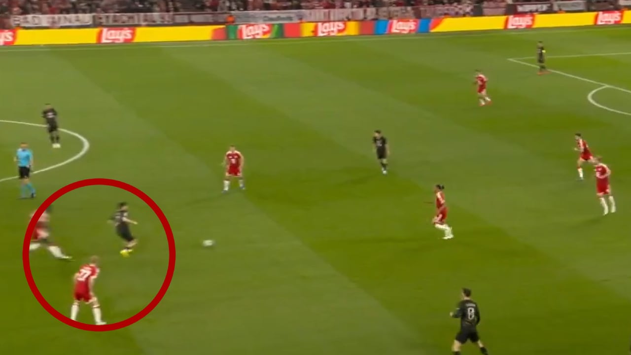 Ousmane Dembelé abrió la cuenta en el Allianz Arena, tras una cabalgata de Kvaratskhelia.