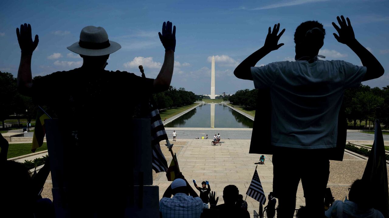 Indultan 100 años después a afroestadounidense que casi es linchado/Foto: AFP