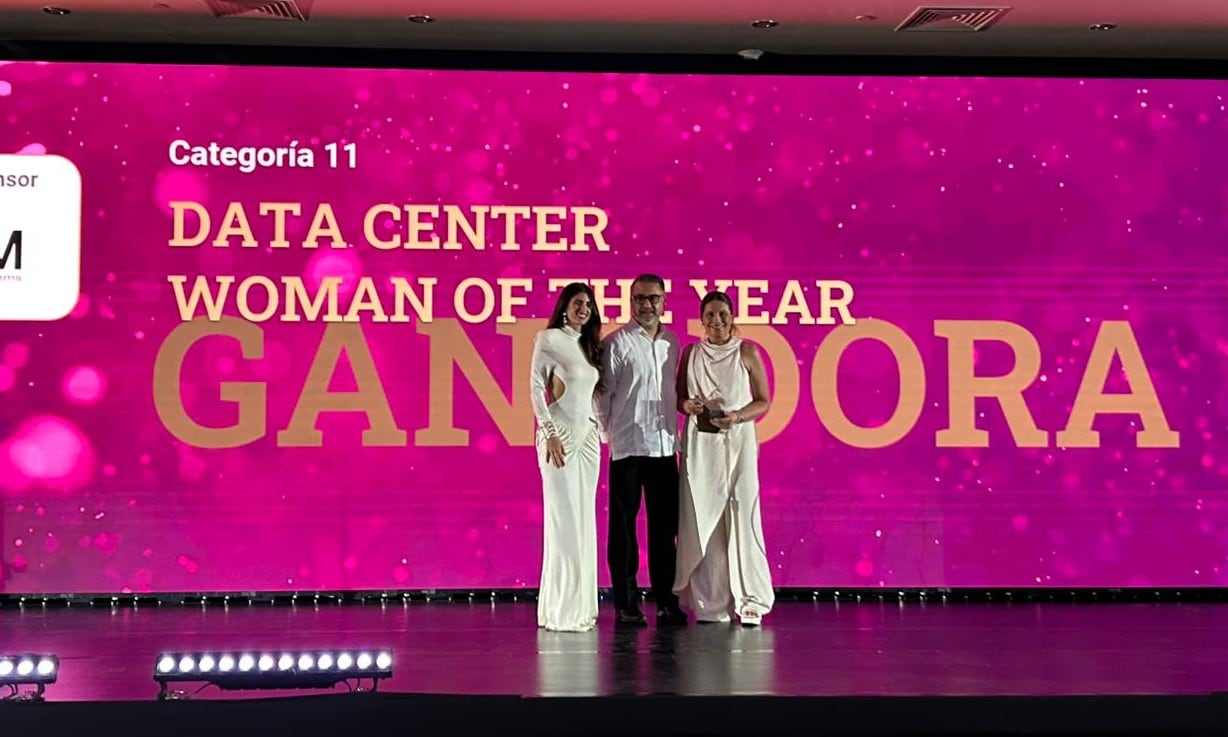 Marta Sánchez,  se convirtió en la primera mujer colombiana en recibir el premio Woman of the Year de Data Center Dynamics (DCD).