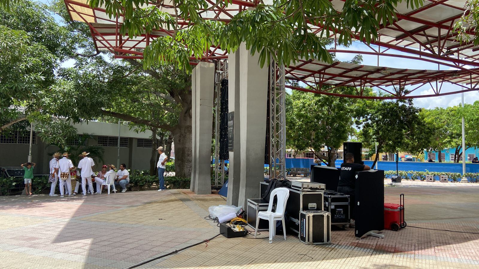 En el punto de transmisión del barrio Las Nieves en Barranquilla reportan retrasos de logística.