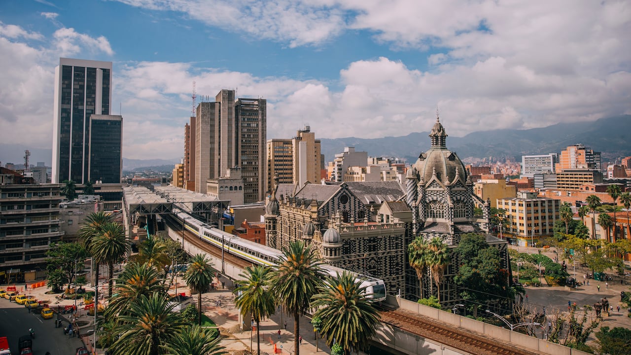 Así es la odisea de conseguir vivienda en arriendo en Medellín, la ciudad más costosa en Colombia para tomar un alquiler