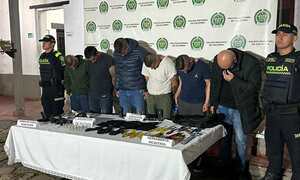 Los delincuentes harían parte de una banda dedicada a robar conjuntos residenciales en Soacha.