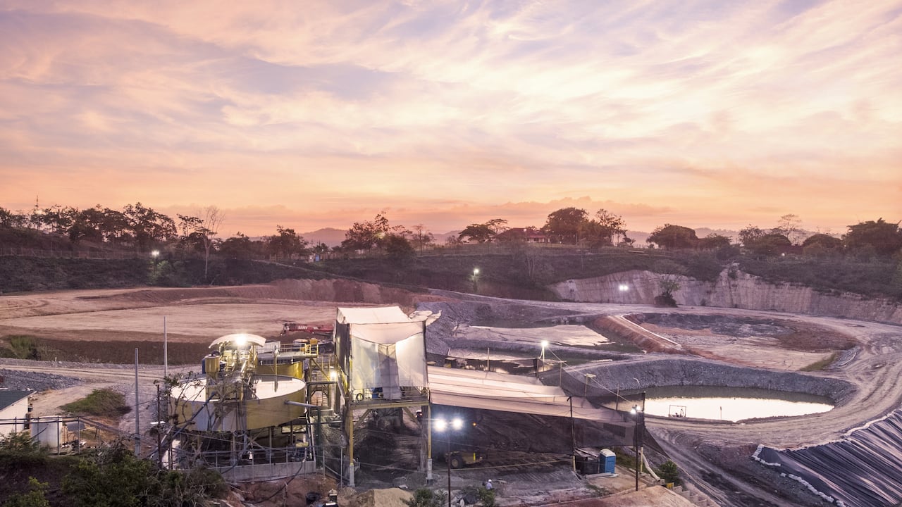 La compañía canadiense genera más de 1.450 empleos que benefician a más de 4.000 familias del nordeste anioqueño.