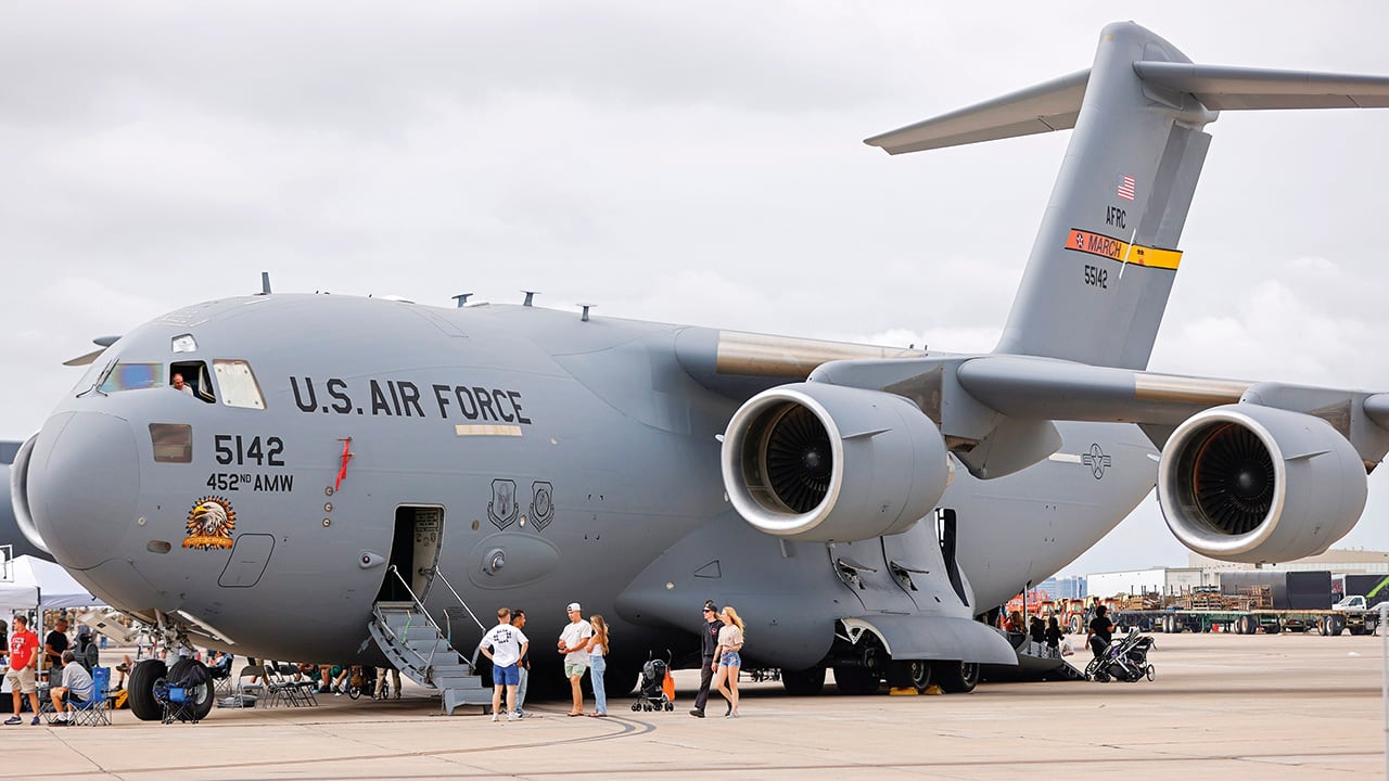 Avión de ayuda de la Fuerza Aérea de los Estados Unidos.