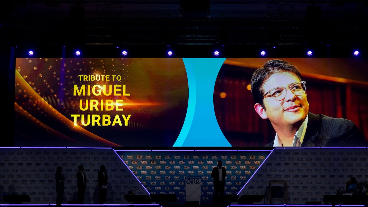 Ceremonia de entrega del Premio Miguel Uribe Turbay.