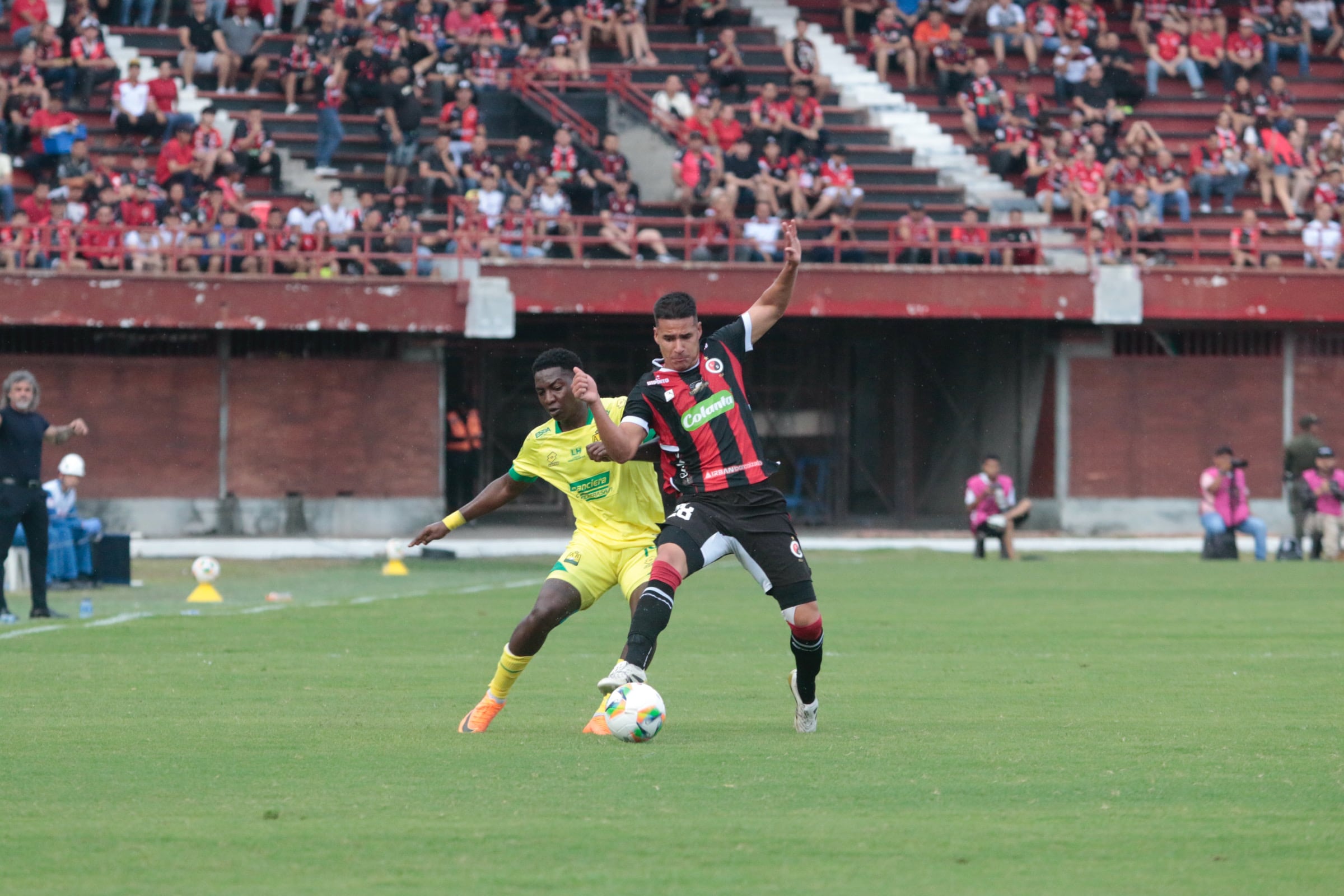 Atlético Bucaramanga vs. Cúcuta Deportivo.
