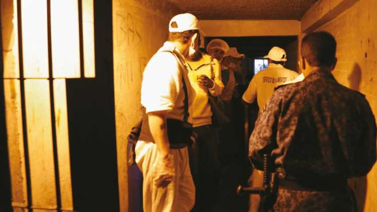 Los testigos y declaraciones que hacen parte de la investigación de la Fiscalía señalan que entre 1999 y 2001 la cárcel La Modelo fue el escenario de más de un centenar de asesinatos.