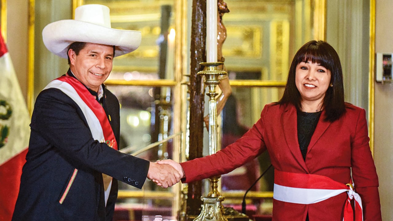 Con Mirtha Vázquez como primera ministra, el Gobierno de Pedro Castillo pretende ganar gobernabilidad con un nuevo gabinete mucho más moderado y alejado de la extrema izquierda.