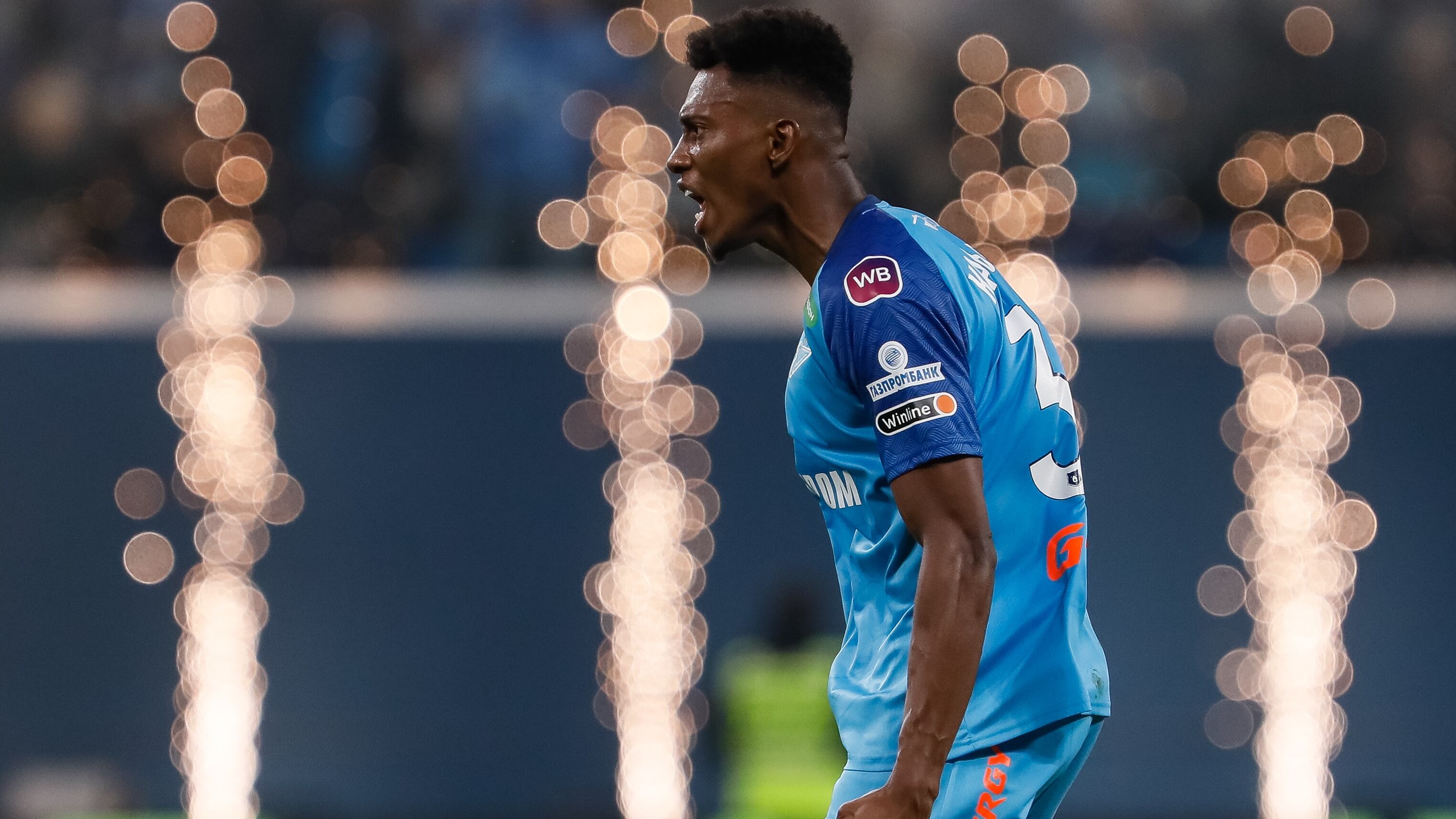 Mateo Cassierra celebrando su gol con el Zenit de Rusia.