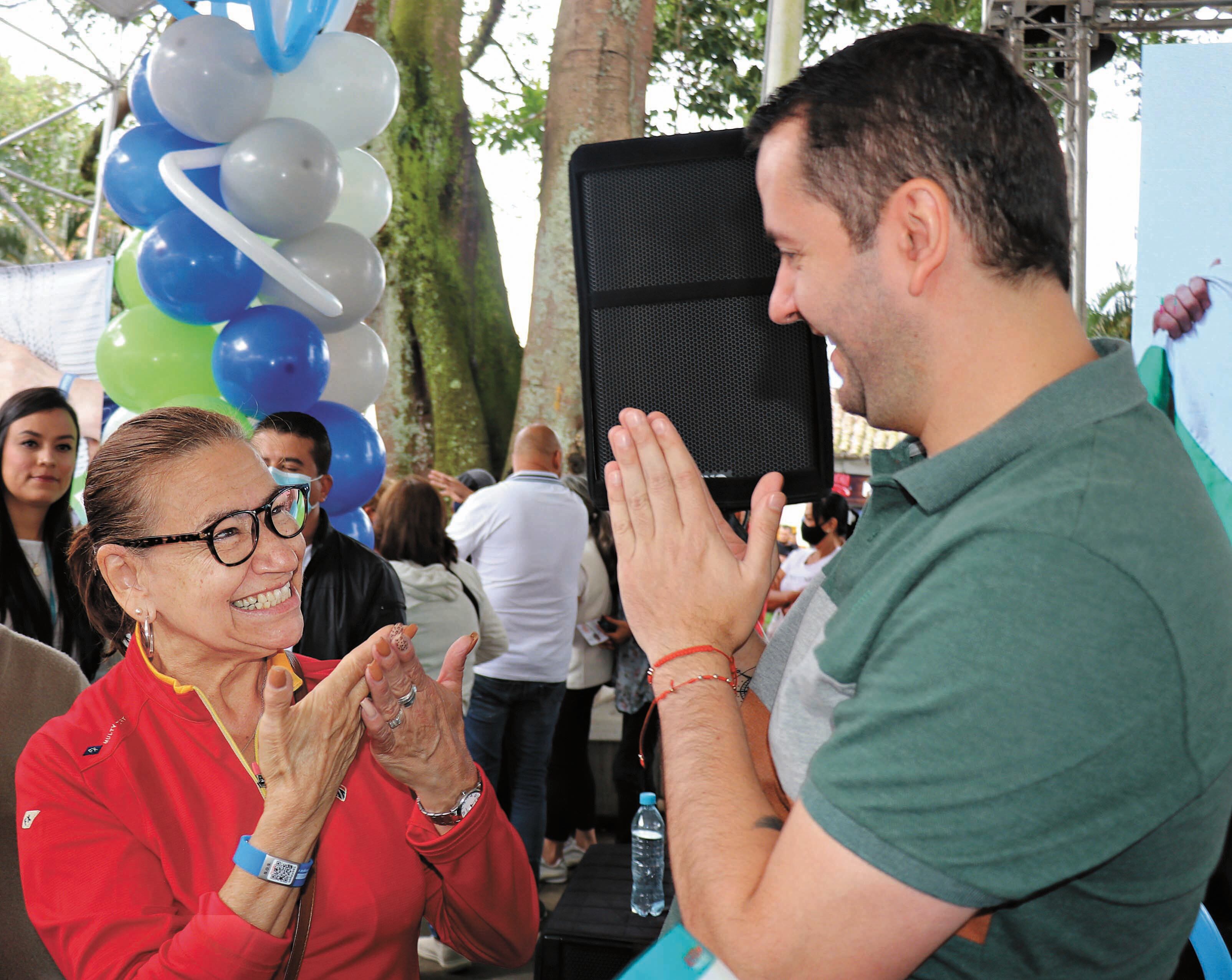 Juan Sebastián Abad Betancur, alcalde de La Estrella, demostró que se puede gobernar de una manera diferente, donde la gente es lo primero.