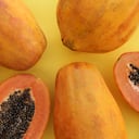 Los beneficios de comer papaya en las mañanas.