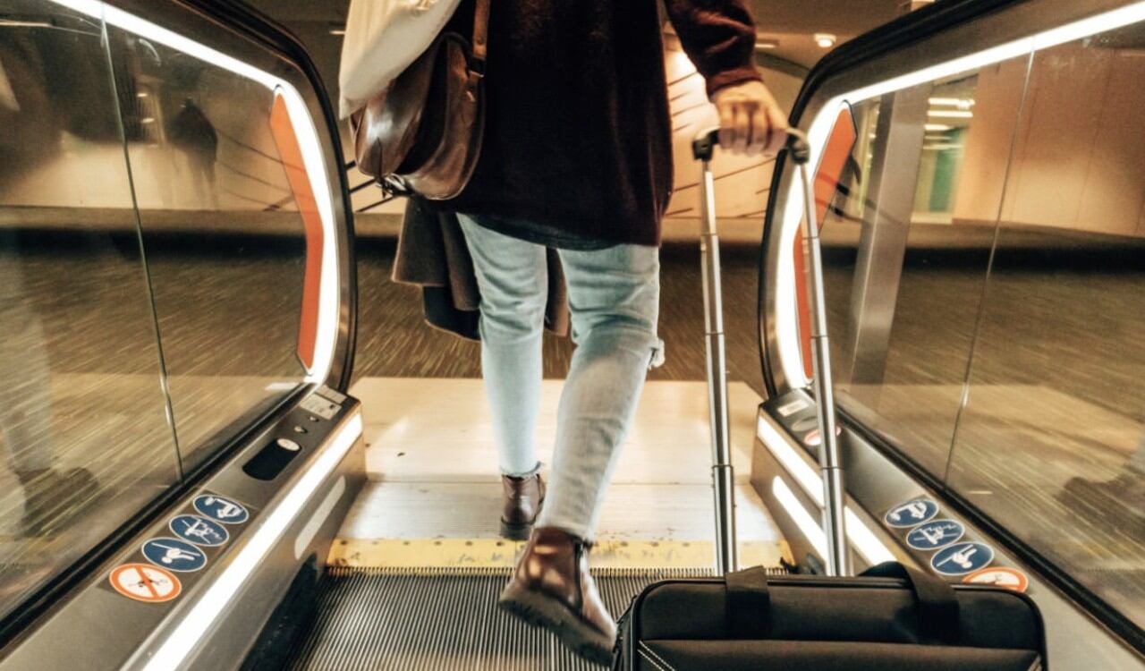 Los viajeros cada vez tienen que recorrer más distancias en los aeropuertos del mundo